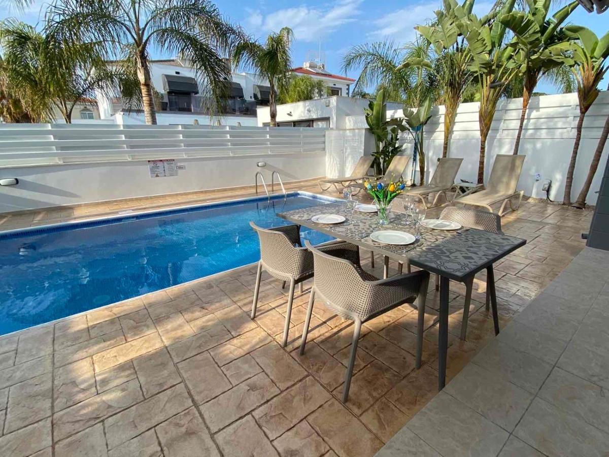 Villa Diana - 200 Meters From Kapparis, Fireman'S Beach Paralimni Zewnętrze zdjęcie