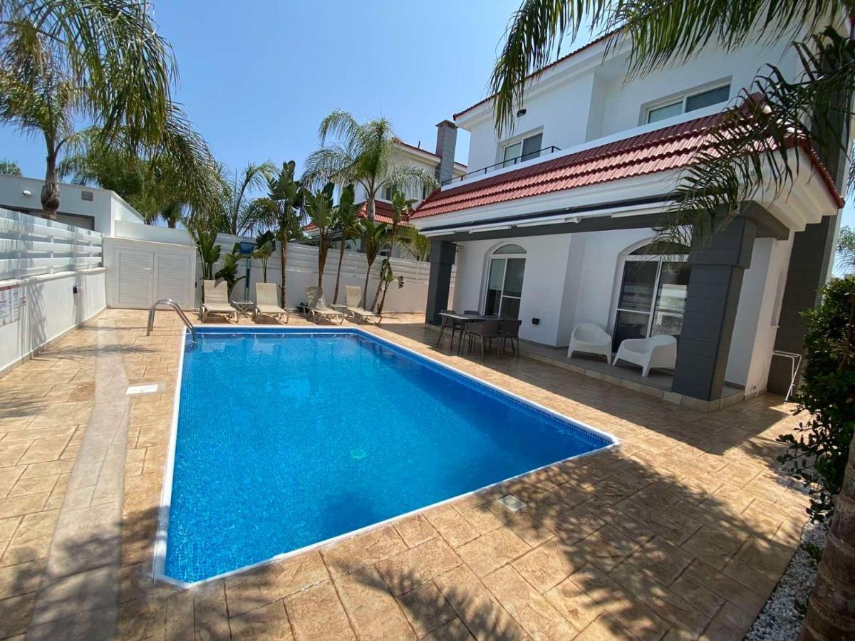 Villa Diana - 200 Meters From Kapparis, Fireman'S Beach Paralimni Zewnętrze zdjęcie