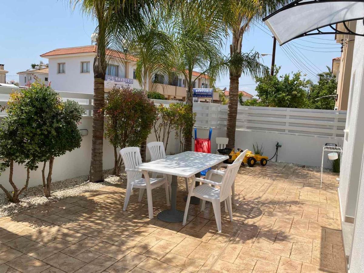 Villa Diana - 200 Meters From Kapparis, Fireman'S Beach Paralimni Zewnętrze zdjęcie